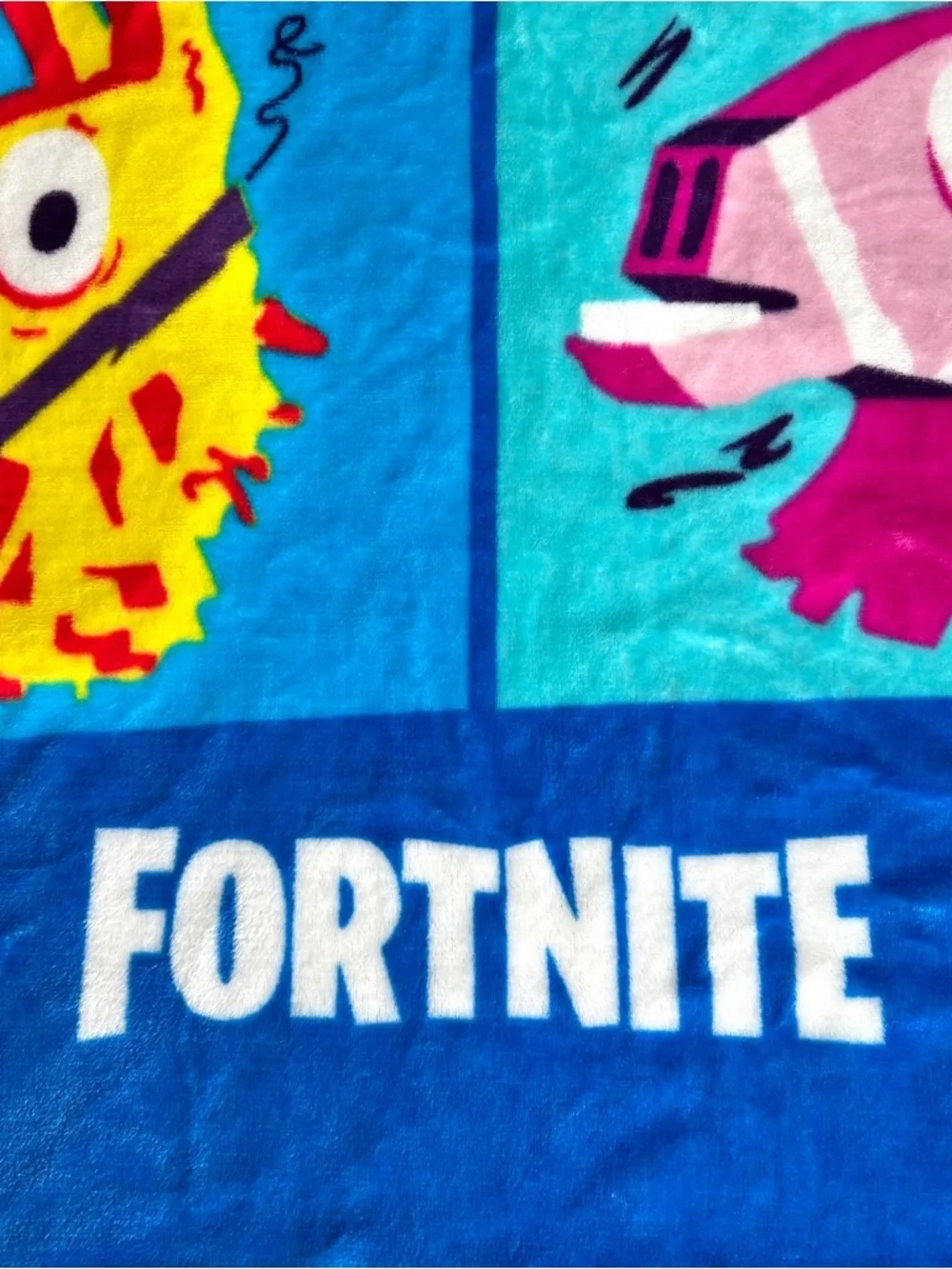 Fortnite Loot Llama Silky Soft Throw Blanket Kids Blue Pink Pop Art